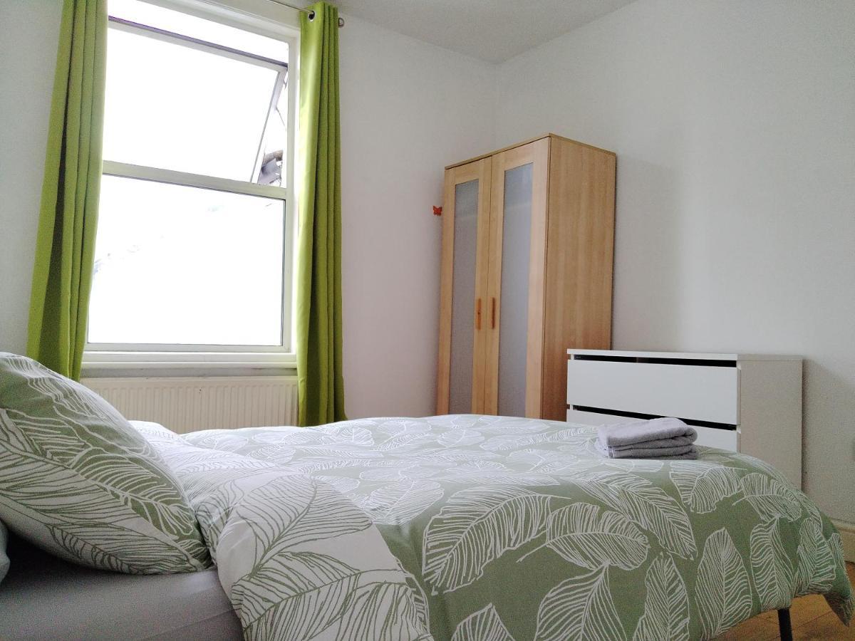 Cosy Rooms Near Canary Wharf & The O2 런던 외부 사진