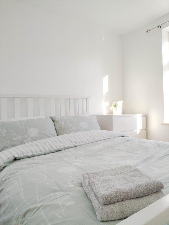 Cosy Rooms Near Canary Wharf & The O2 런던 외부 사진